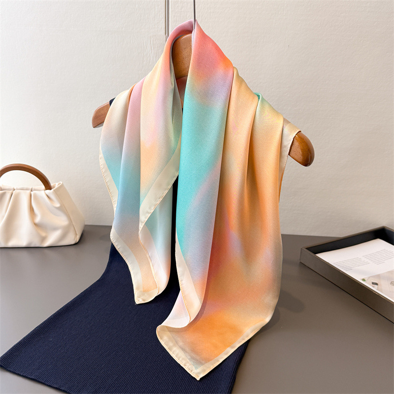 Scarf Silk Square - 2025 Design Moda Sciarpa di seta