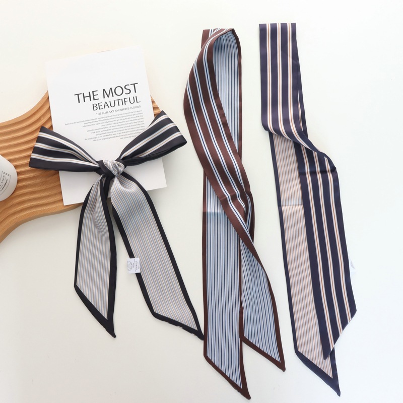 2025 Nuova piccola sciarpa di  - Silk Tie Striped recensione e prezzo